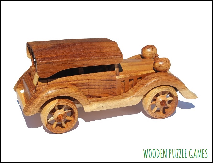 Classic car from the early twenties 